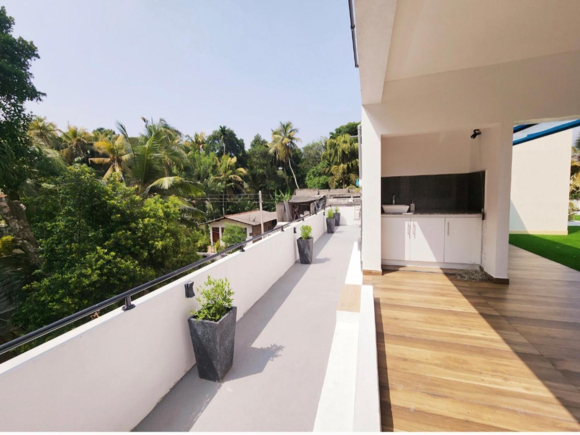 The Elegance Hotel Kalutara Buitenkant foto